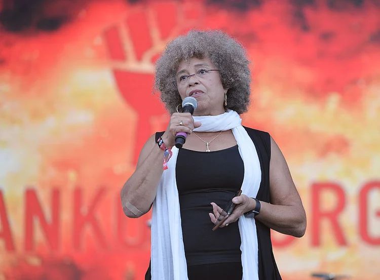 Angela Davis (Paras Griffin/Getty Images)