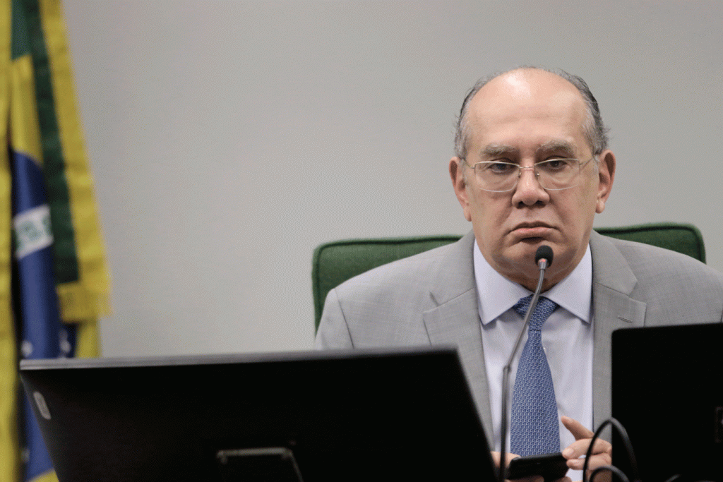 Quem exerce o poder tende a dele abusar, diz Gilmar Mendes