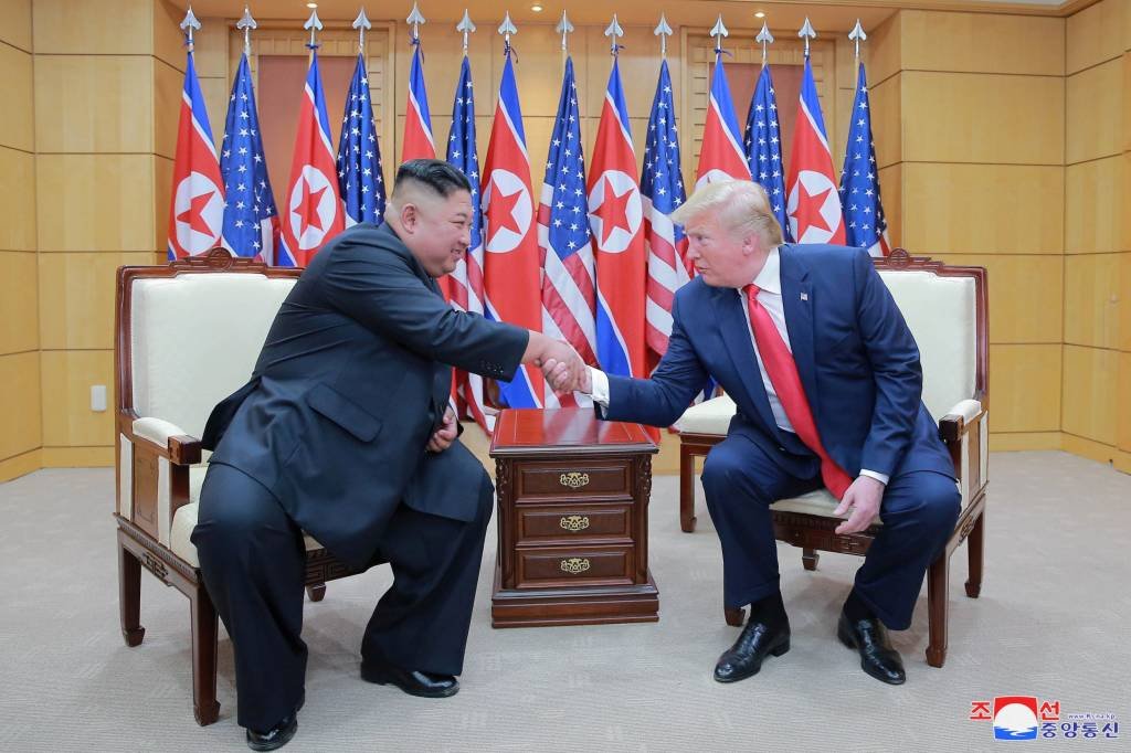 Kim está pronto para retomar conversas com os EUA, diz Trump