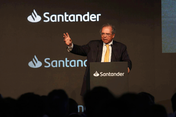 Paulo Guedes: ministro realizou palestra em conferência do Santander (Rovena Rosa/Agência Brasil)