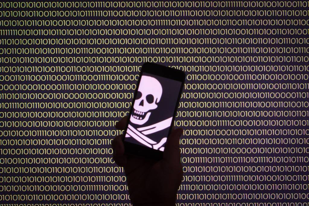 Pirataria: aparelhos clandestinos são vendidos por volta de R$ 400 (Getty Images/Reprodução)