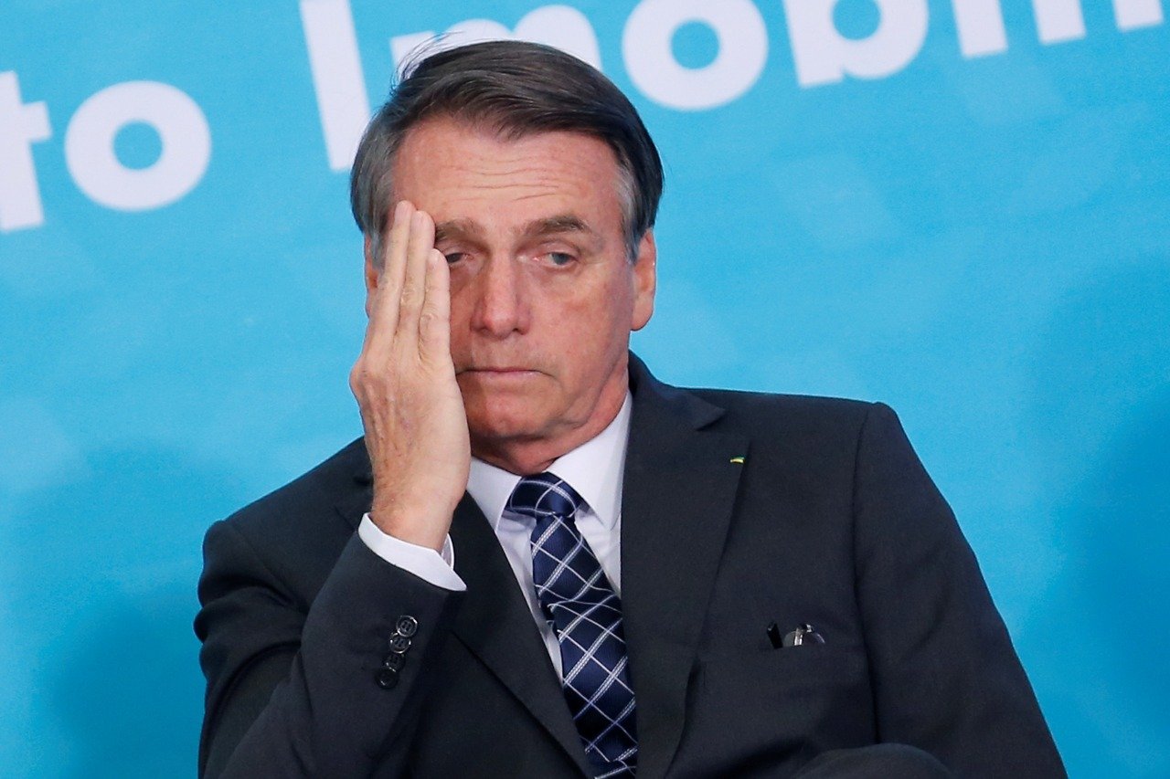 Bolsonaro cancela ida a reunião sobre Amazônia por recomendação médica