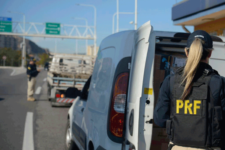 PRF: fiscalização em rodovias é reduzida (Tânia Rêgo/Agência Brasil)