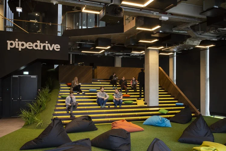 Escritório do Pipedrive (Thermory Ash/Pipedrive/Divulgação)