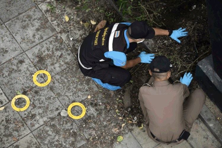 Bombas na Tailândia: Investigação policial no local de uma das explosões (AFP/AFP)