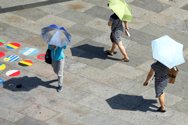 Calor: estudos apontam para verões cada vez mais quentes no planeta (Thilo Schmuelgen/Reuters)