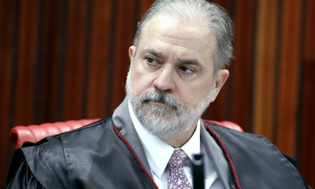 Aras diz que frisou independência do Ministério Público a Bolsonaro