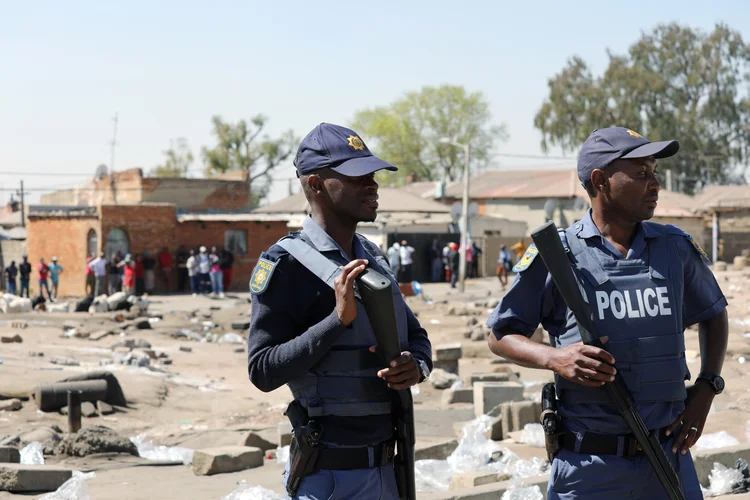 África do Sul: os imigrantes donos de estabelecimentos são os principais atingidos na onda de violência (Marius Bosch/Reuters)