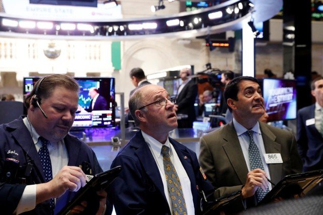 Operadores na Bolsa de Nova York: cresce a preocupação com tensão envolvendo a Rússia | Foto: Lucas Jackson/Reuters (Reuters/Lucas Jackson)