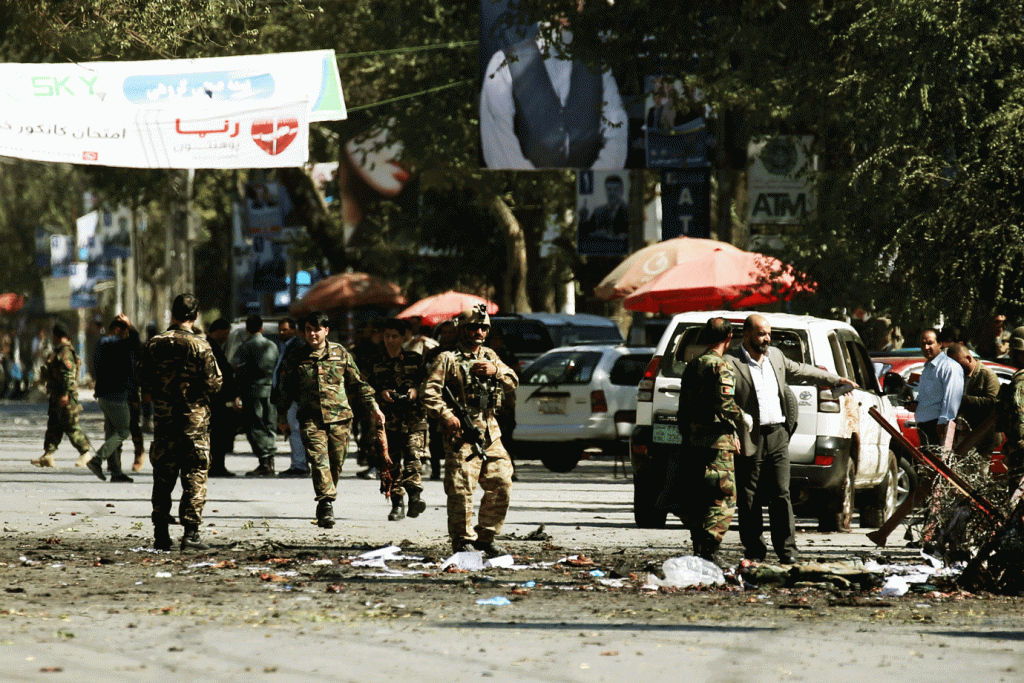 Dois atentados no Afeganistão matam 48 pessoas durante campanha eleitoral