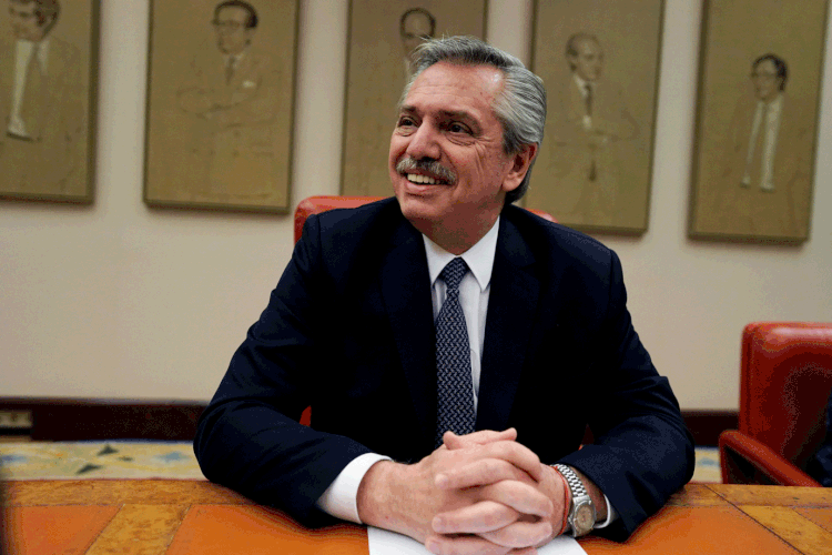 Alberto Fernández: Fernández venceu com 48% dos votos a eleição presidencial de domingo contra o presidente atual Mauricio Macri (Juan Medina/Reuters)