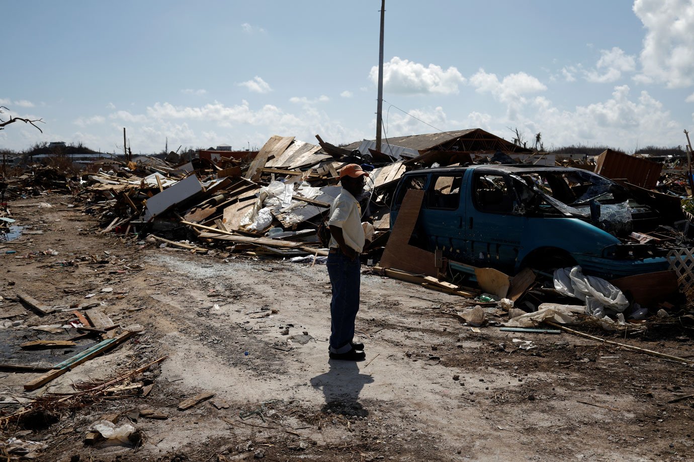 Tempestade Humberto atinge as Bahamas, em áreas já devastadas