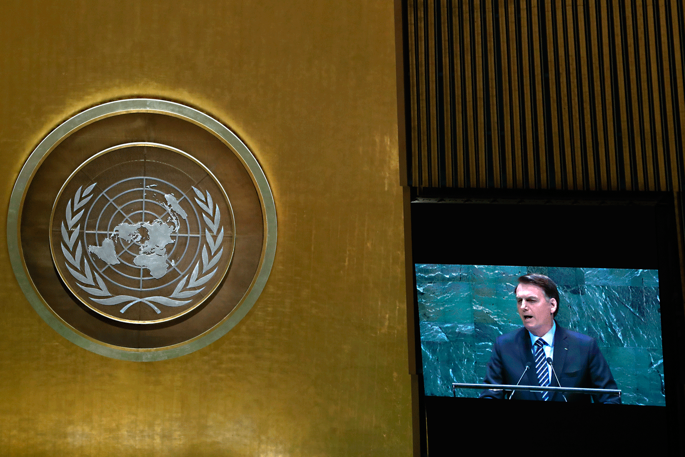 Análise: Bolsonaro usa ONU para afagar base e não alivia crise da Amazônia