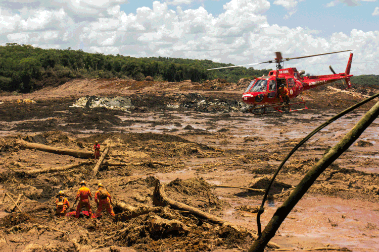 Resgate em Brumadinho: desastre na cidade mineira deixou mais de 255 pessoas mortas, grande parte de funcionários da própria empresa (picture alliance/Getty Images)