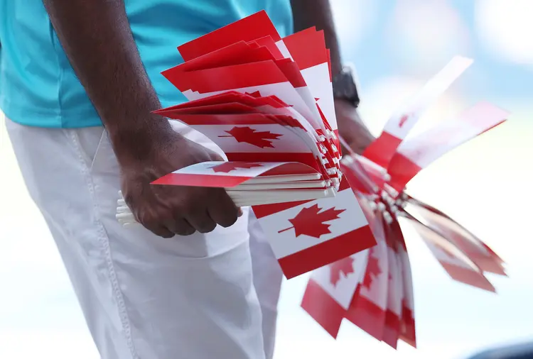 Bandeira do Canadá: JBS empresa 2,6 mil pessoas no país (Steve Russell/Getty Images)