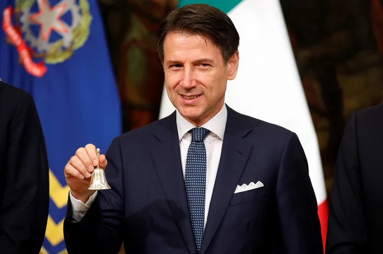 Conte toma possa: Itália trocou quase 70 vezes de governo desde o fim da Segunda Guerra (Ciro de Luca/Reuters)