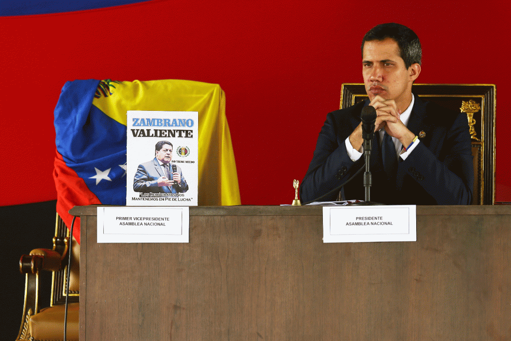 Após 4 meses preso, vice de Guaidó é libertado de quartel militar