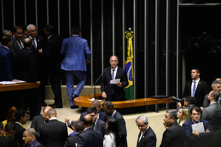 Fernando Bezerra: no plenário, senador criticou operação da PF em seu gabinete  (Marcos Oliveira/Agência Senado)