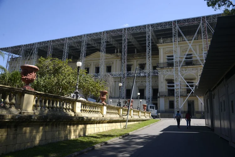 Museu Nacional: processo de recuperação de objetos que sofreram com incêndio tem rendido diversos artigos científicos (Fernando Frazão/Agência Brasil)
