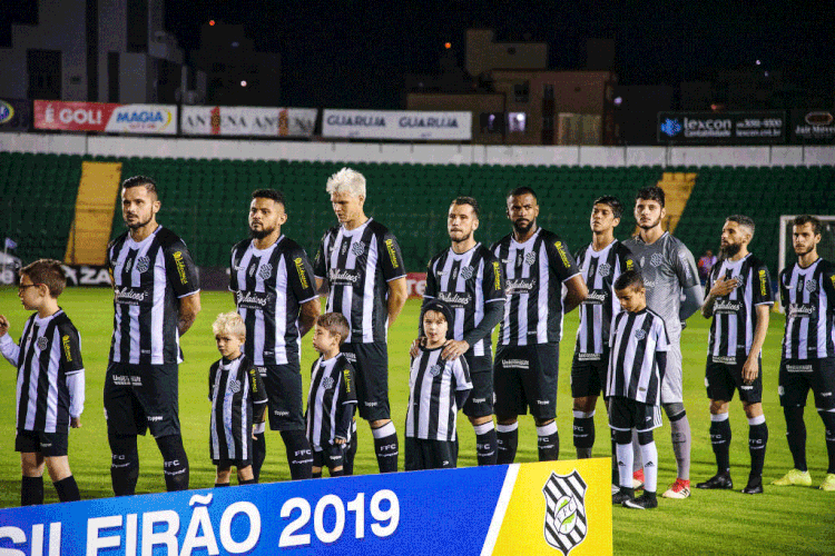 Figueirense: no primeiro jogo após a saída da empresa Elephant, time perdeu por 3 a 0 para outro clube-empresa, o Bragantino   (Matheus Dias/FFC/Divulgação)