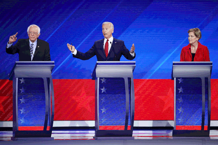 Debate: democratas não demoraram a entrar no campo de batalha do sistema de saúde, tópico que provocou as maiores discórdias na campanha (Win McNamee / Equipe/Getty Images)