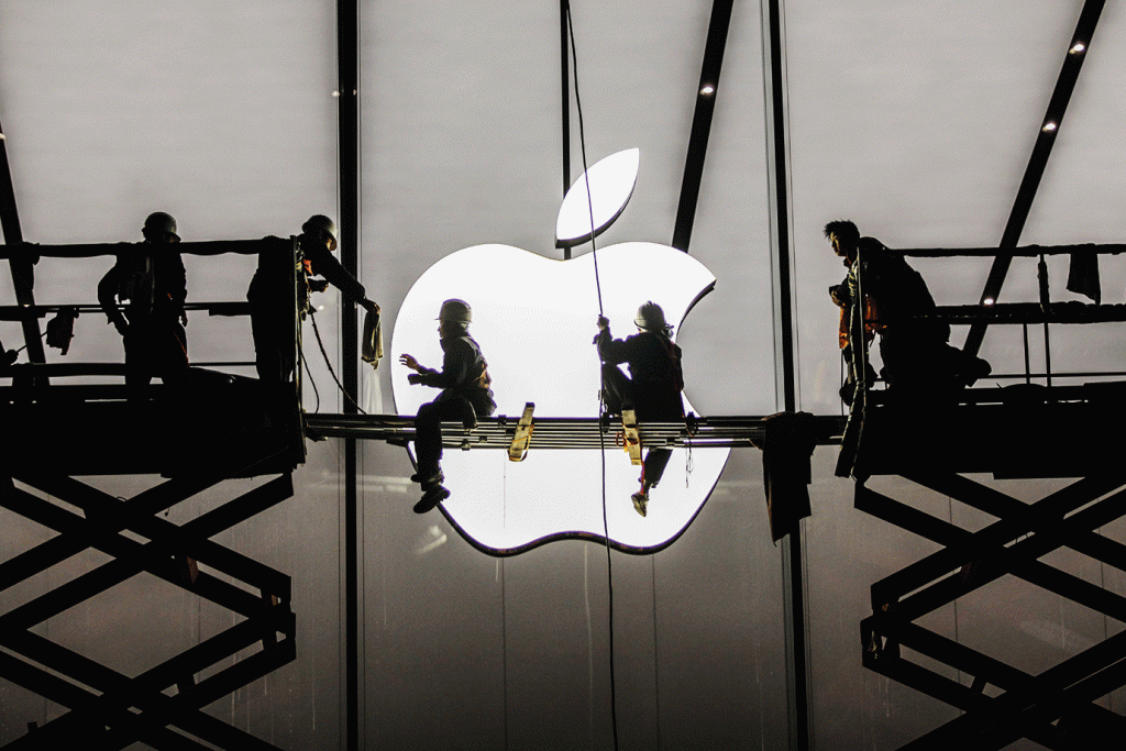 Apple e Foxconn afirmam depender de trabalhadores temporários na China