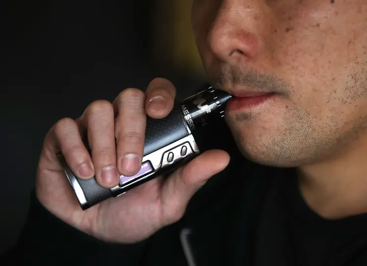 Cigarro eletrônico: a terceira morte foi registrada em Indiana (Justin Sullivan/Getty Images)