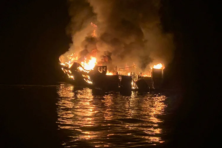 Incêndio: as causa do acidente na Califórnia ainda não foram identificadas (Ventura County Fire Department/Reuters)