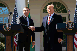 Imagem referente à matéria: Embaixada dos EUA endossa declaração de Trump e diz que 'perseguição' a Bolsonaro é 'vergonhosa'