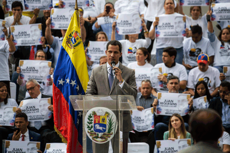 Guaidó: esta é a quarta investigação que o Ministério Público da Venezuela contra o líder da oposição (NurPhoto / Colaborador/Getty Images)