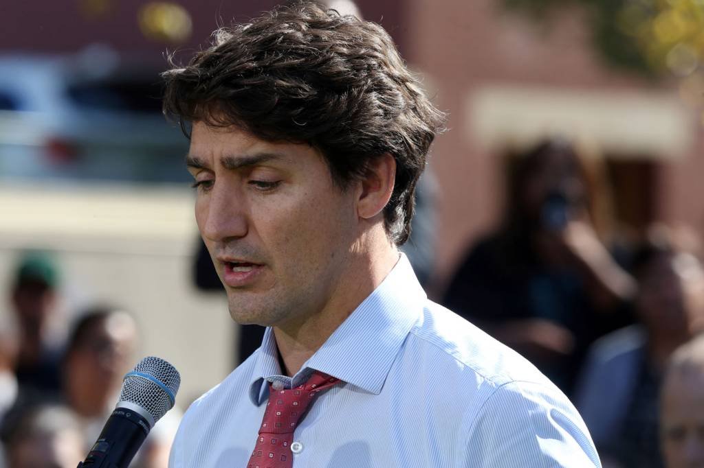 Pesquisa aponta empate no Canadá, e Trudeau gasta últimas cartas