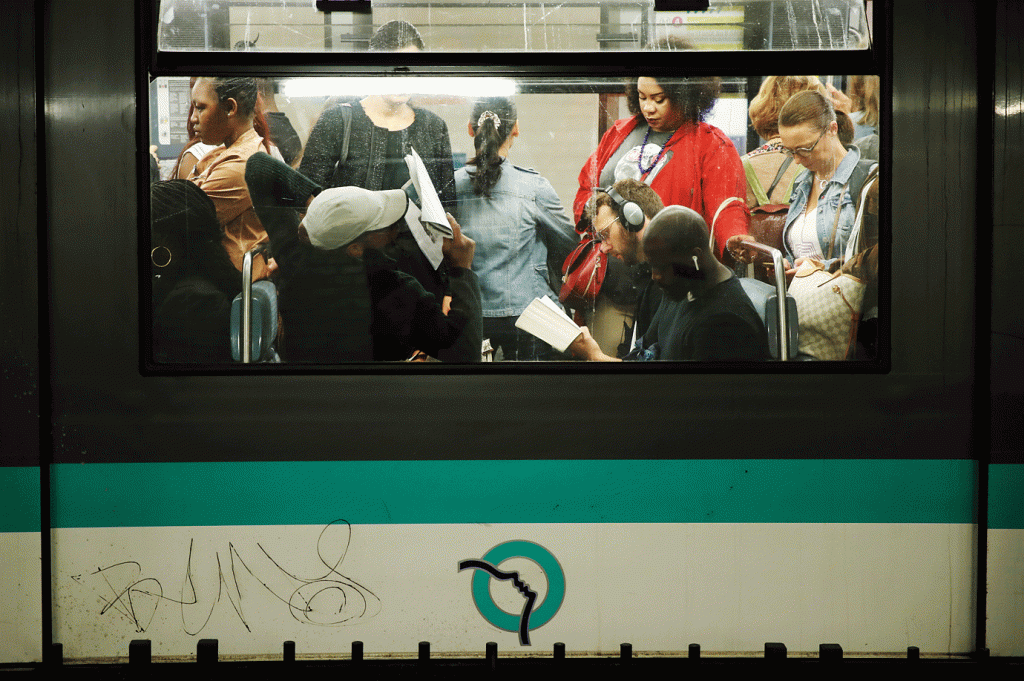Não é só no Brasil: transporte em Paris fica caótico por causa de greve