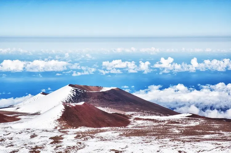 Mauna Kea: região que abriga um vulcão inativo é considerada sagrada para população local do Havaí (Pixabay/Divulgação)