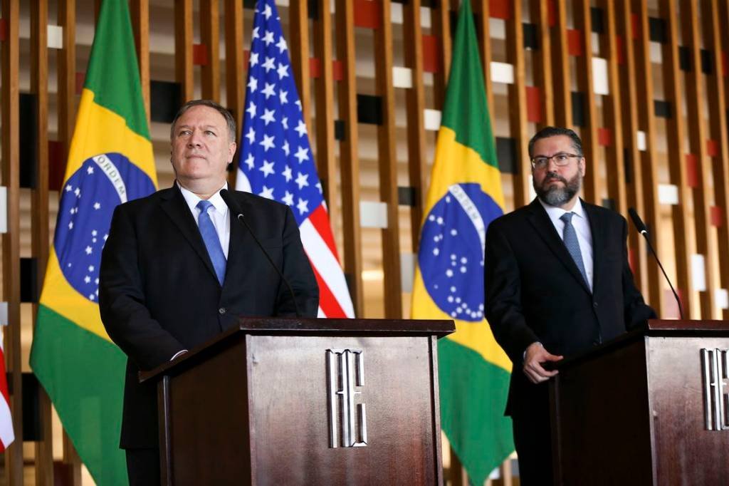 Araújo vai aos EUA: acordo comercial é mesmo uma boa ideia?