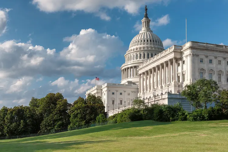Senado americano: parlamentares aprovaram orçamento provisório para impedir paralisação do governo (Lucky Photographer/Getty Images)