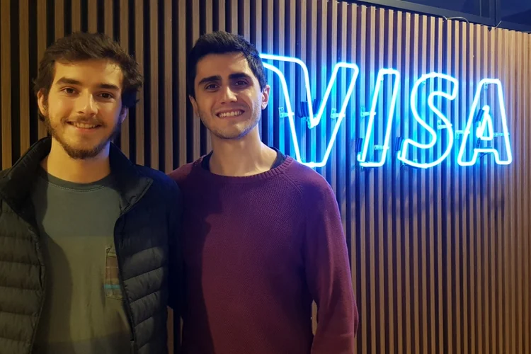 Vitor Almeida e Eduardo Nuzzi, da Swipe: fintech passou por programas da Liga Ventures, do Banco Central e da Visa (Swipe/Divulgação)