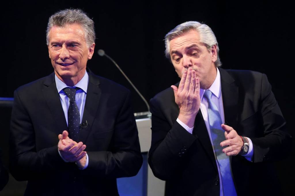 Mauricio Macri e Alberto Fernández: atual presidente tenta se sobrepor ao favoritismo do peronista (Agustin Marcarian/Reuters)