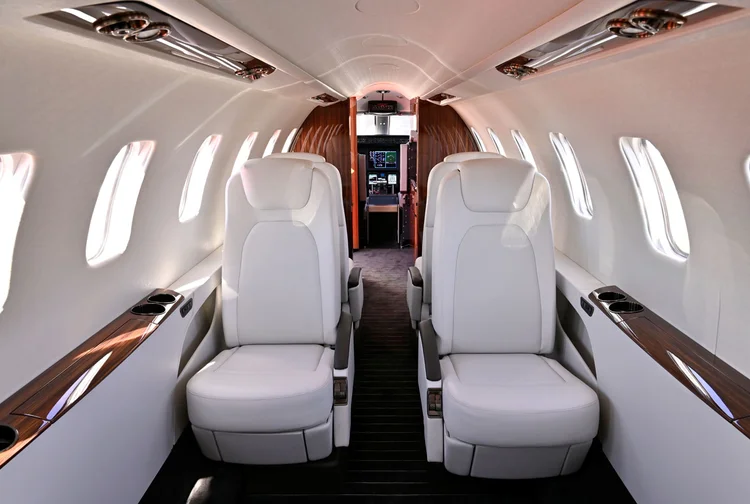 Interior do Liberty Learjet 75: Bombardier reduziu o preço de lista do Liberty Learjet para 9,9 milhões de dólares este ano (David Becker/Reuters)