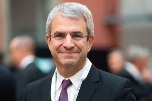 CEO da Nestlé é demitido por se relacionar com funcionária; veja o que já se sabe