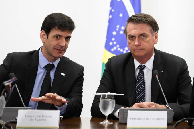 Bolsonaro confia no ministro do Turismo, diz porta-voz