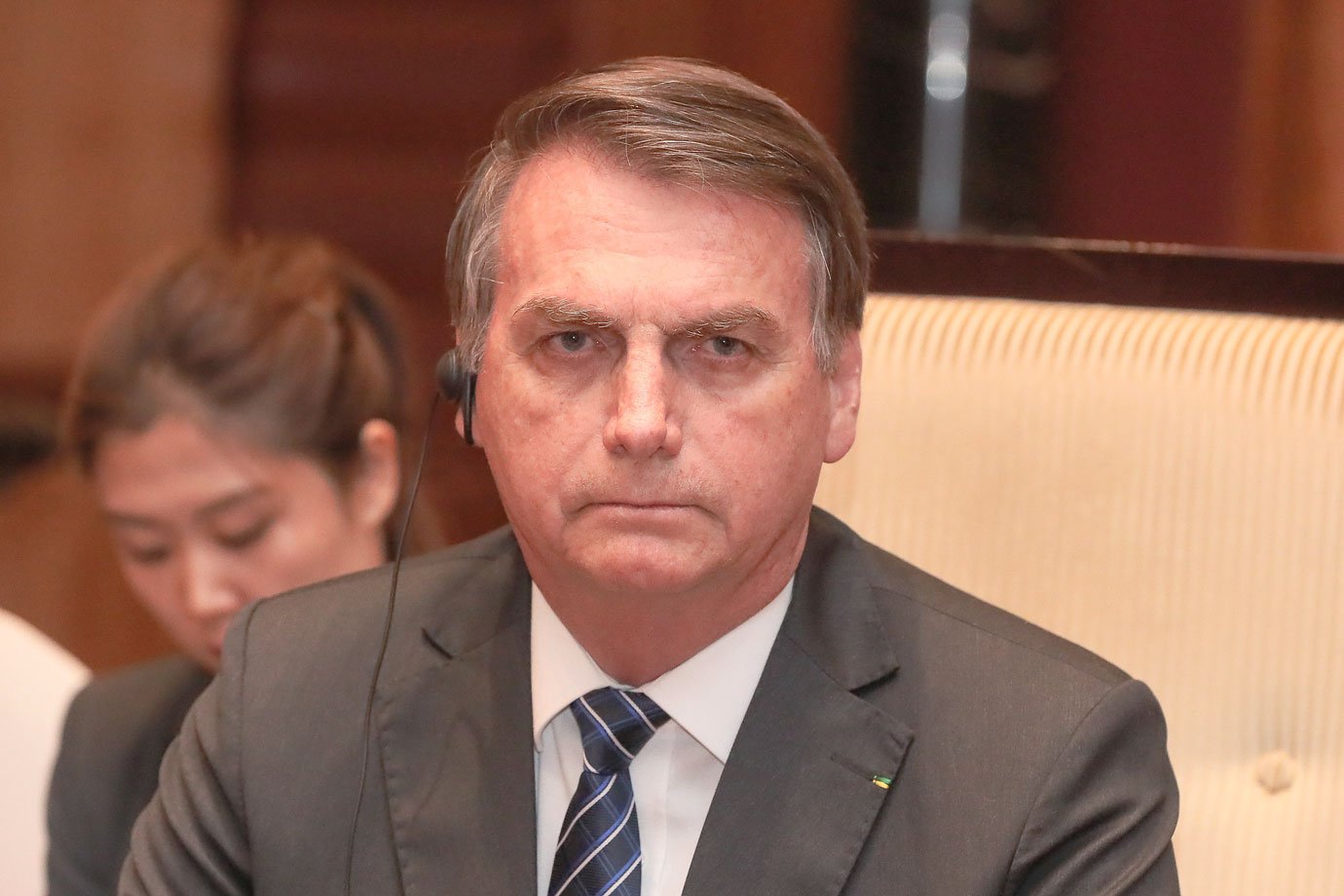 Greenpeace "só atrapalha" o governo, diz Bolsonaro em Pequim