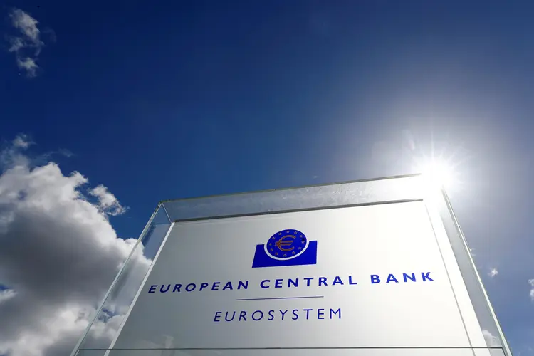 BCE: em setembro, o banco anunciou um amplo pacote de estímulos monetários (Kai Pfaffenbach/Reuters)