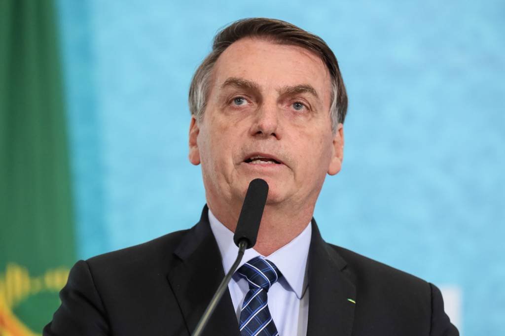 Bolsonaro sanciona nova lei das telecomunicações