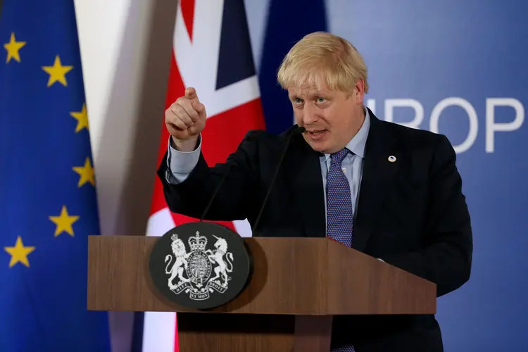 Boris Johnson: primeiro-ministro britânico conseguiu a aprovação do parlamento para antecipar as eleições gerais, que devem ocorrer em 12 de dezembro  (Jean Catuffe/Getty Images)