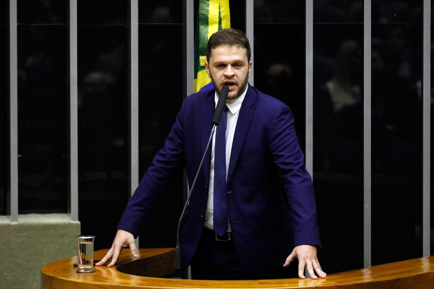 Deputado do PSL quer criminalizar músicas com expressões pejorativas