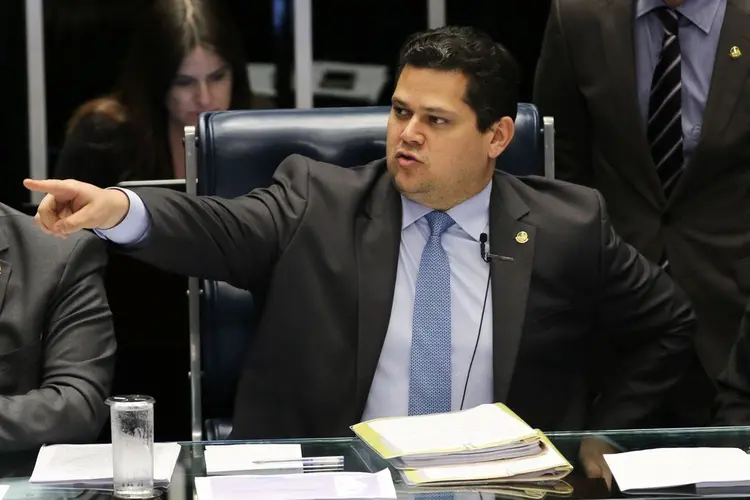 Davi Alcolumbre: senador afirmou que houve um acordo entre os parlamentares para continuar o debate no próximo ano (Fabio Rodrigues Pozzebom/Agência Brasil)
