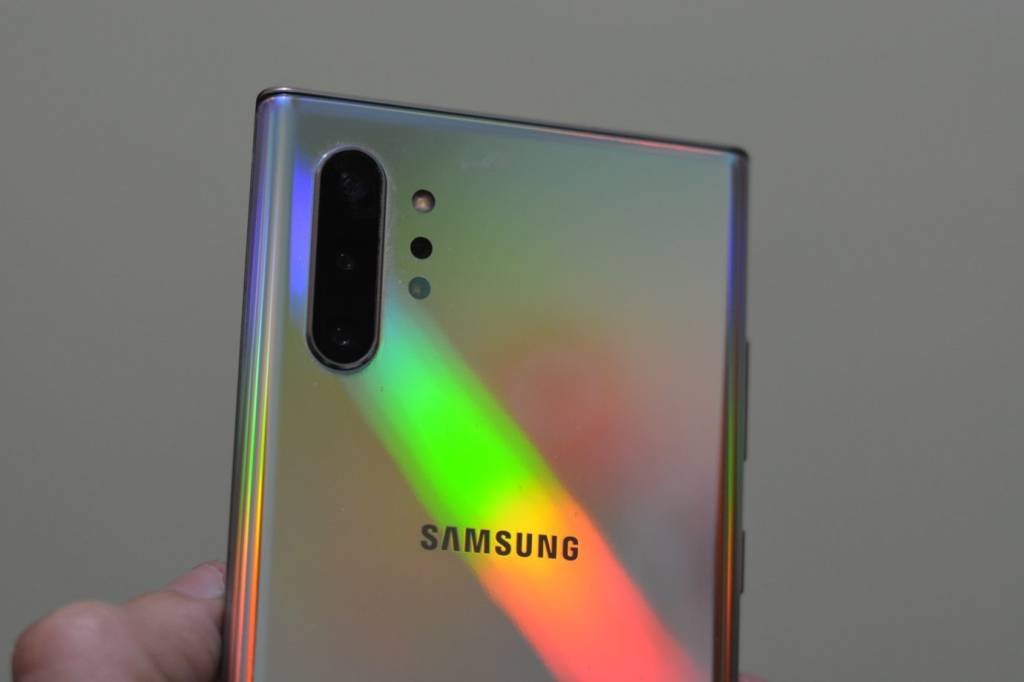 Com vantagem caseira, Samsung domina a venda de smartphones com 5G