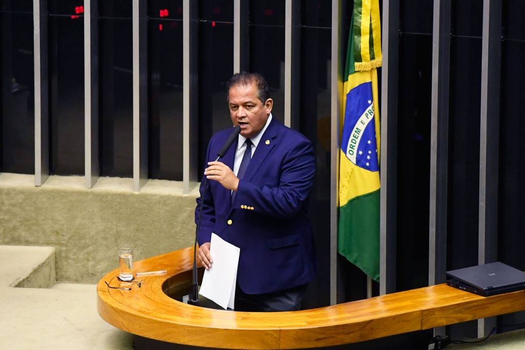 Novo líder do governo, Eduardo Gomes vê "número forte" para reformas