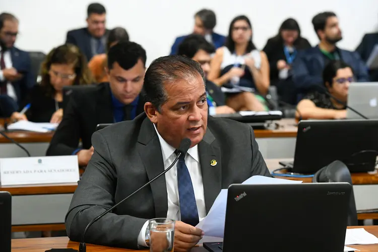 Eduardo Gomes (MDB-GO), líder do governo no Congresso  (Marcos Oliveira/Agência Senado)