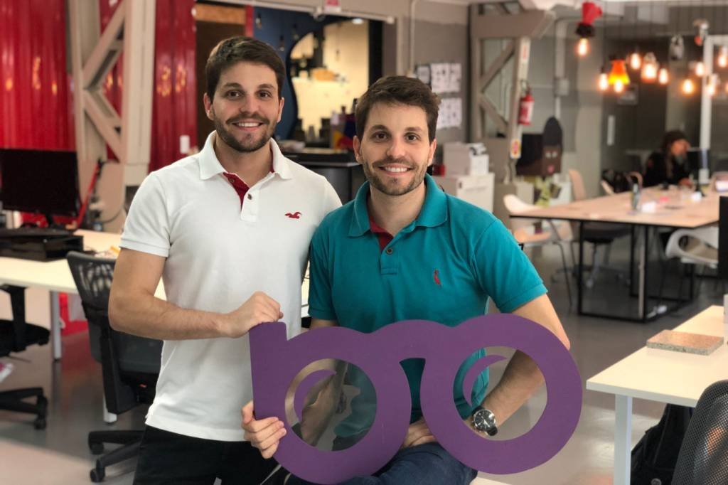 Celso e Tomás Ferrari, da GeekHunter: startup pretende melhorar sua tecnologia, captar mais profissionais e expandir para novas regiões do Brasil (GeekHunter/Divulgação)